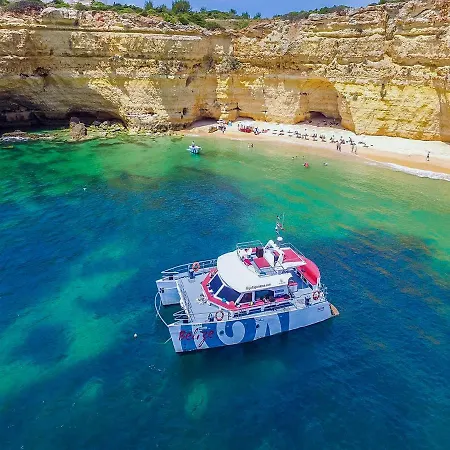 Luxury 3 Bedroom Apartment,