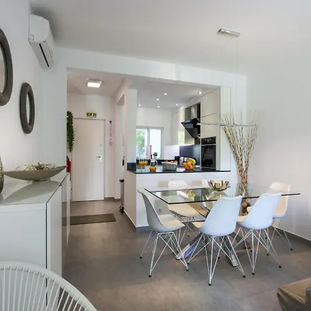 Luxury 3 Bedroom Apartment, 公寓 阿尔布费拉