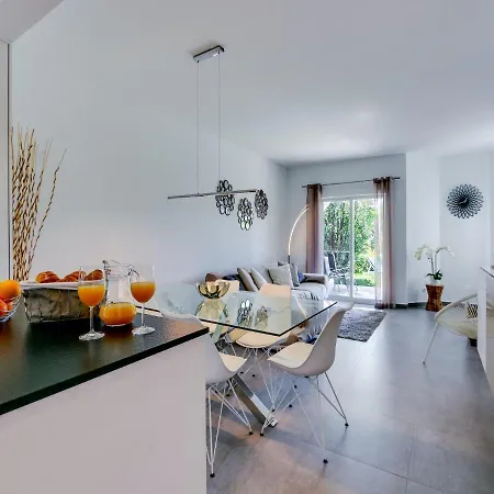 Διαμέρισμα Luxury 3 Bedroom Apartment,