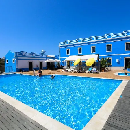 Luxury 3 Bedroom Apartment, * 알부페이라