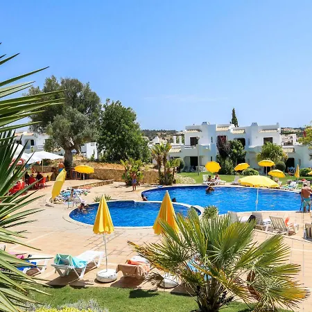 Luxury 3 Bedroom Apartment, 아파트 알부페이라